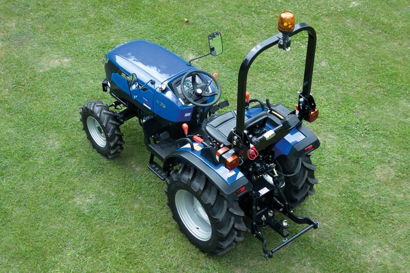 Solis 26 4wd handgeschakeld (6+2)       sideshift - Solis - Solis26-106 sideshift